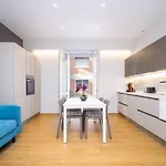 Vicino Al Mare Centro, Ac Con Ascensore Appartamento *