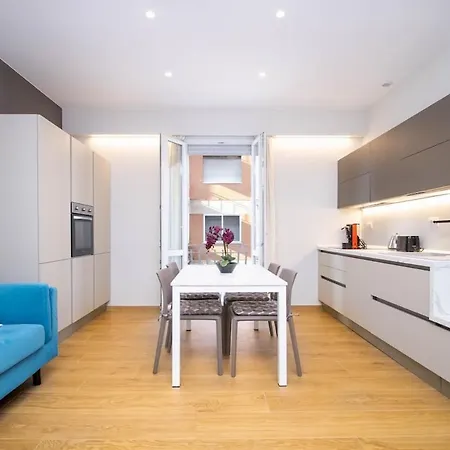 Vicino Al Mare Centro, Ac Con Ascensore Apartament *